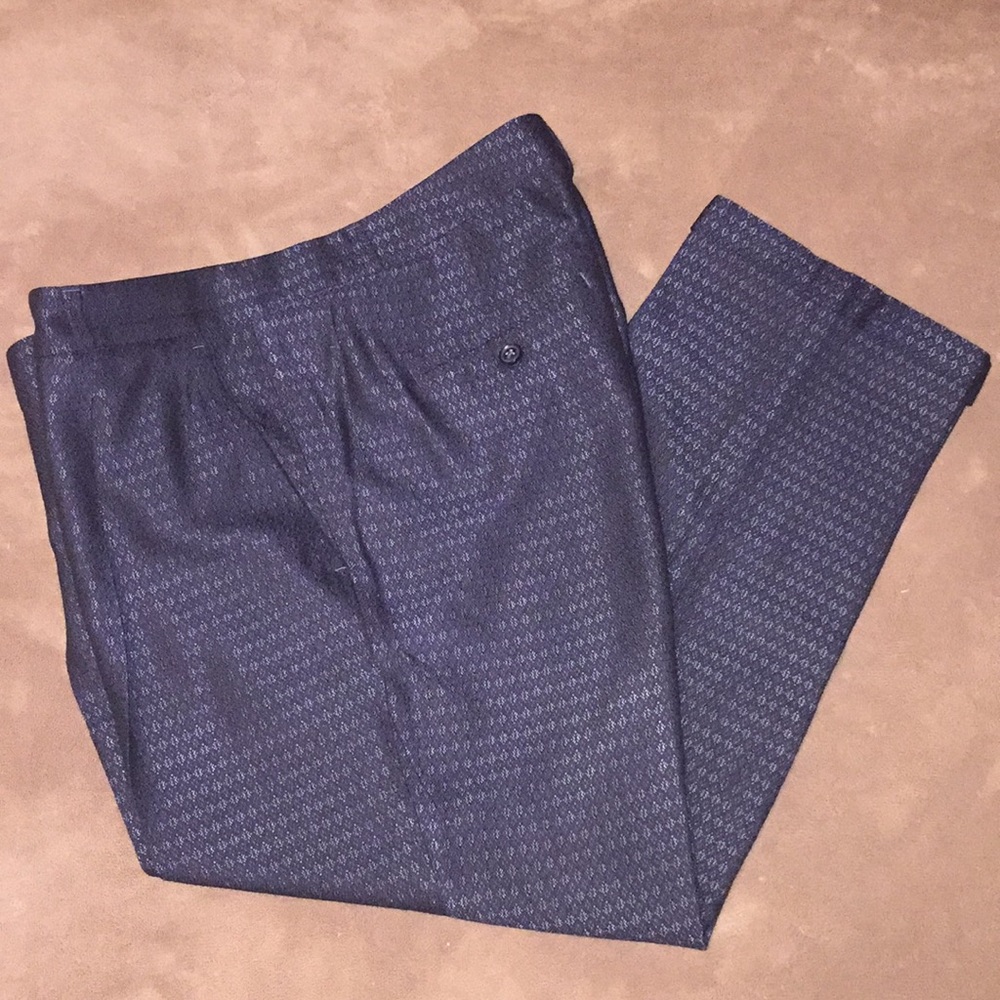 Banana Republuc Sz 8 nvy/Gray pleated capris
